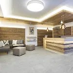 Ofentuerl Alpine Living 4*