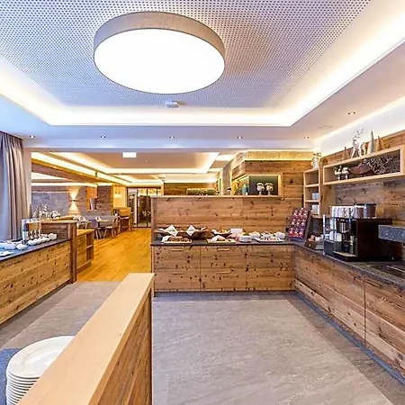 Ofentuerl Alpine Living Ξενοδοχείο με διαμερίσματα