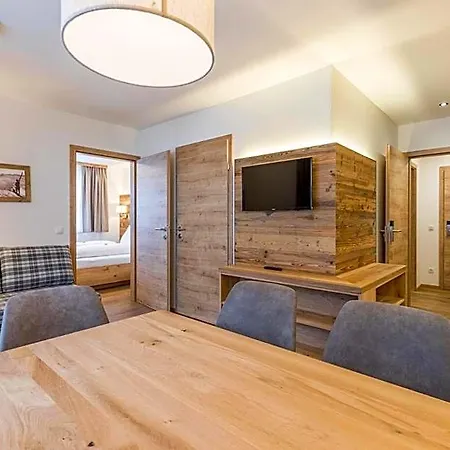 Ξενοδοχείο με διαμερίσματα Ofentuerl Alpine Living