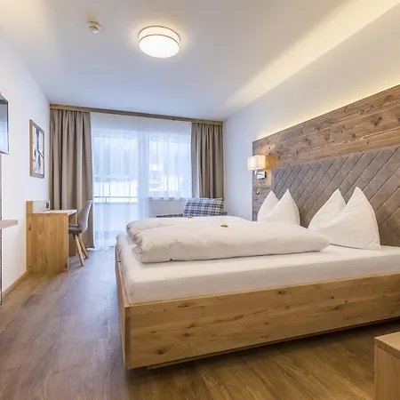 Ofentuerl Alpine Living Ξενοδοχείο με διαμερίσματα Φλαχάου