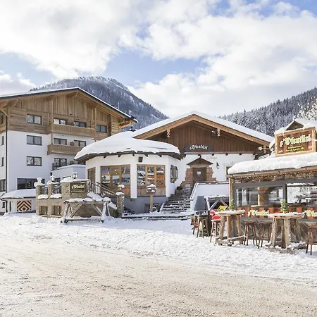 Ofentuerl Alpine Living Aparthotel 4*