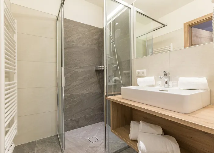 Ofentuerl Alpine Living Aparthotel 4*